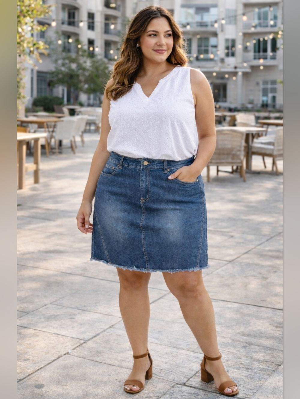 Baccini Denim Skirt Womens‎ Size 12 Medium Wash Stretch Jean Skirt Frayed Hem